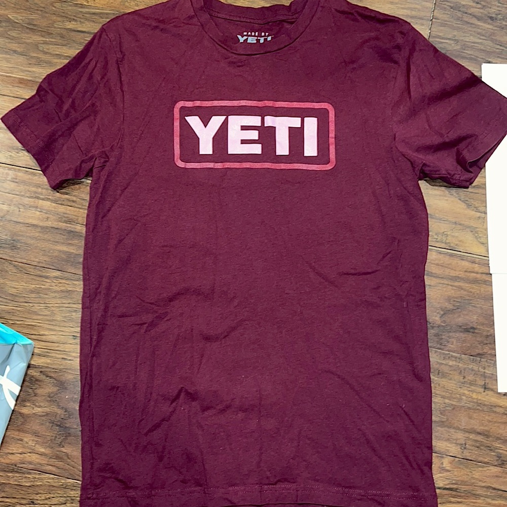 Womens Yeti t-shirt